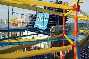 Sports Complex (Complejo Deportivo)