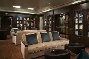 The Library (La Biblioteca)