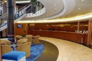 Shore Exursion Desk (Mostrador de Excursiones)