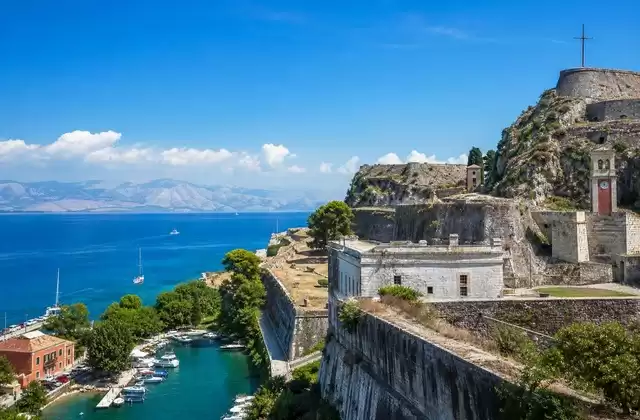 Corfú